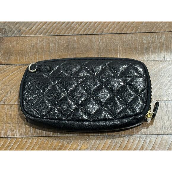 Steve Madden Black Patent Quilted Zip Around Clutch Wallet - Missing Strap - Picture 3 of 10